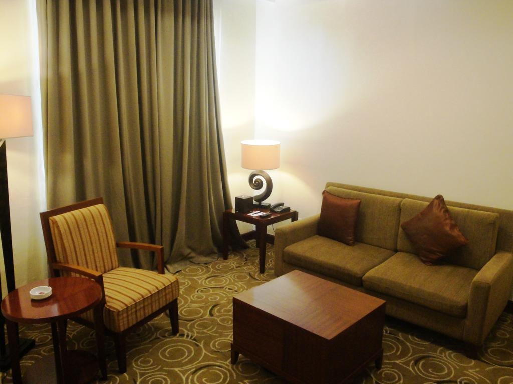 Manado Quality Hotel Zimmer foto